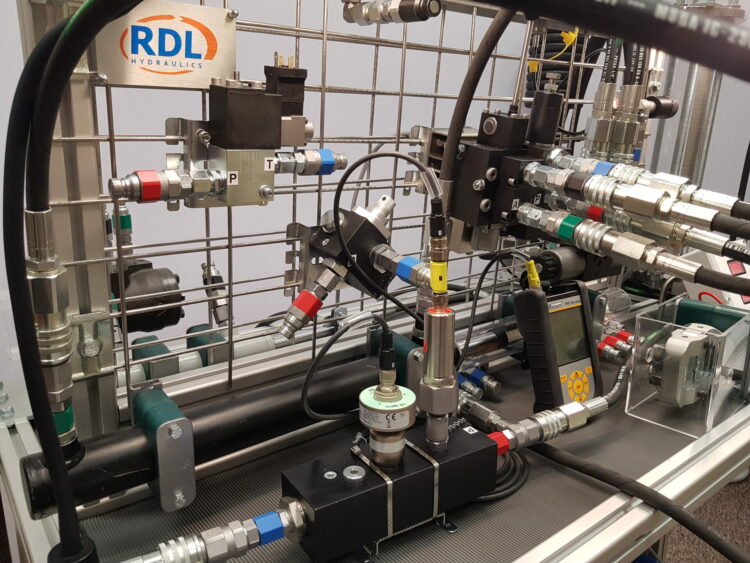 didactic stand rdl hydraulics 2 750x563 - Didactic stand