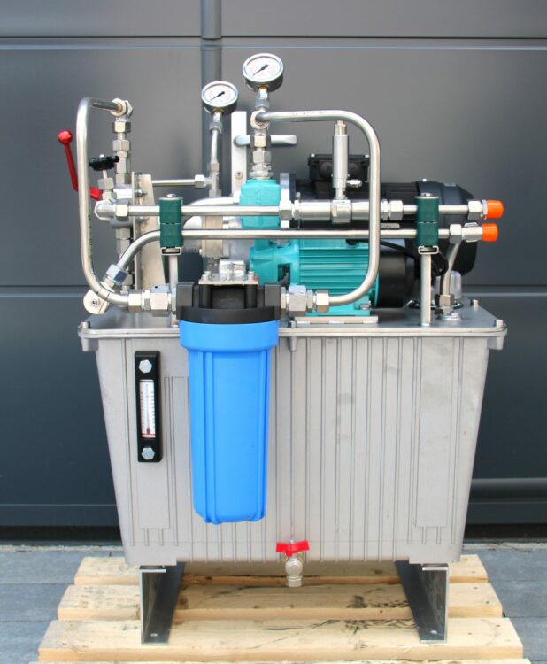 hydraulic power unit water medium 1 618x750 - Hydraulic power units