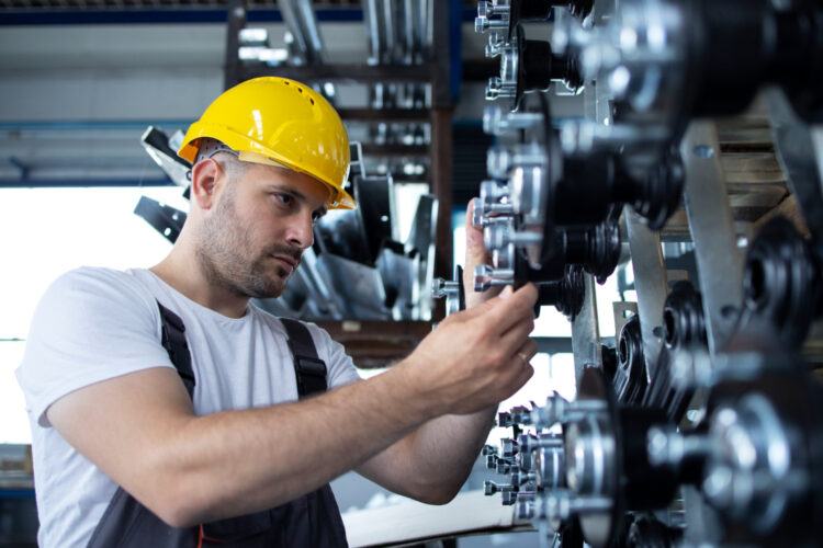 Hydraulika siłowa: jak działa i jej zastosowanie